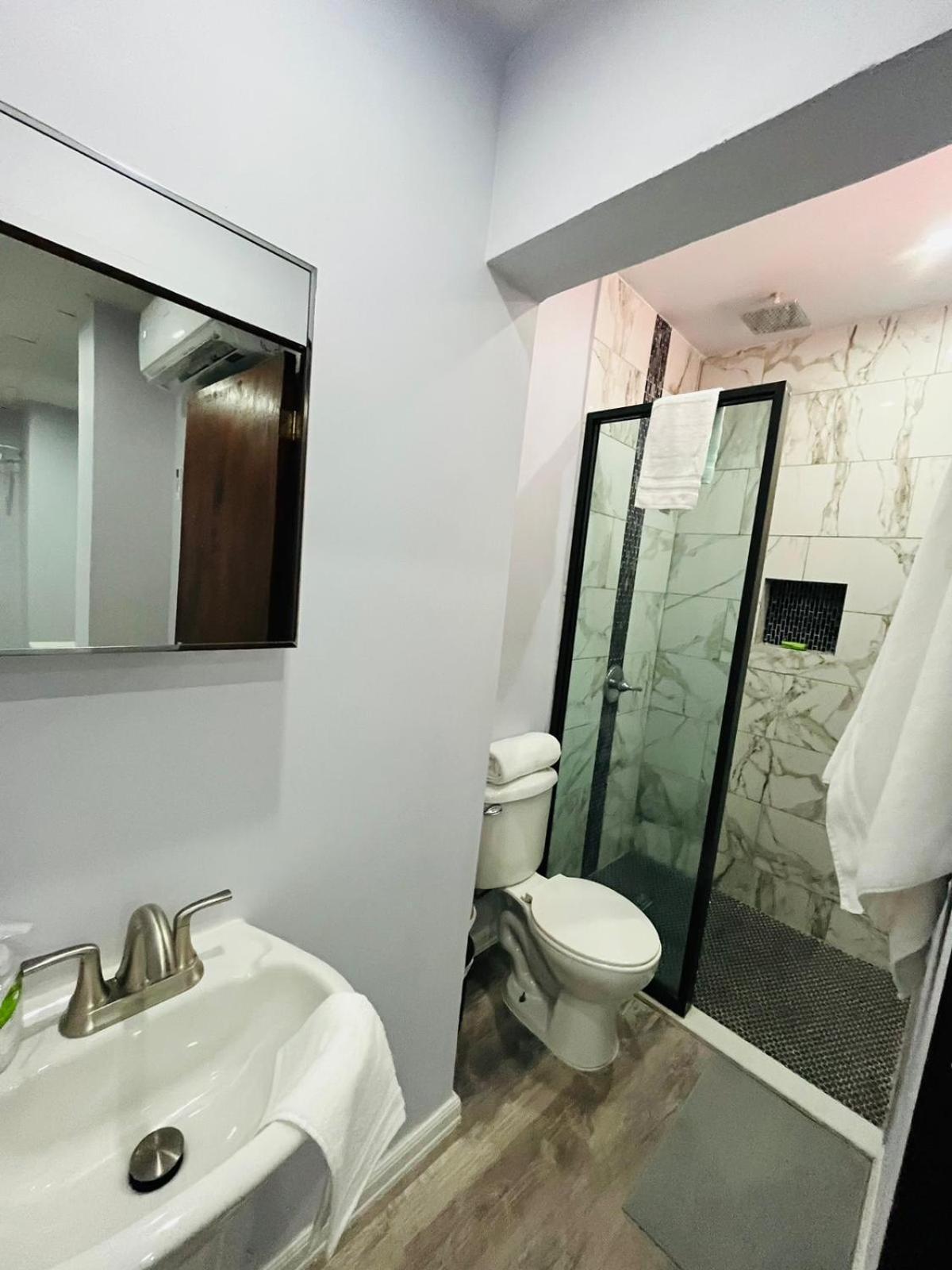 Hotel Libertad Lares Екстериор снимка