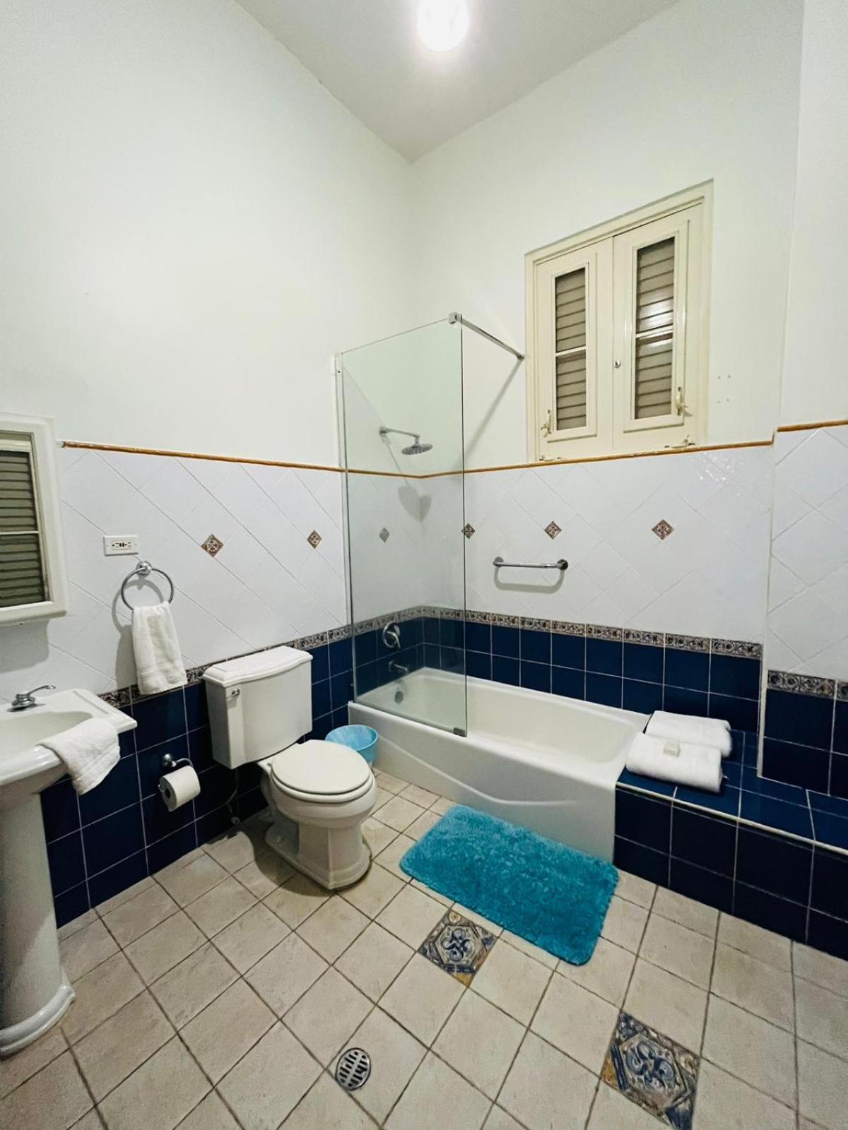 Hotel Libertad Lares Екстериор снимка
