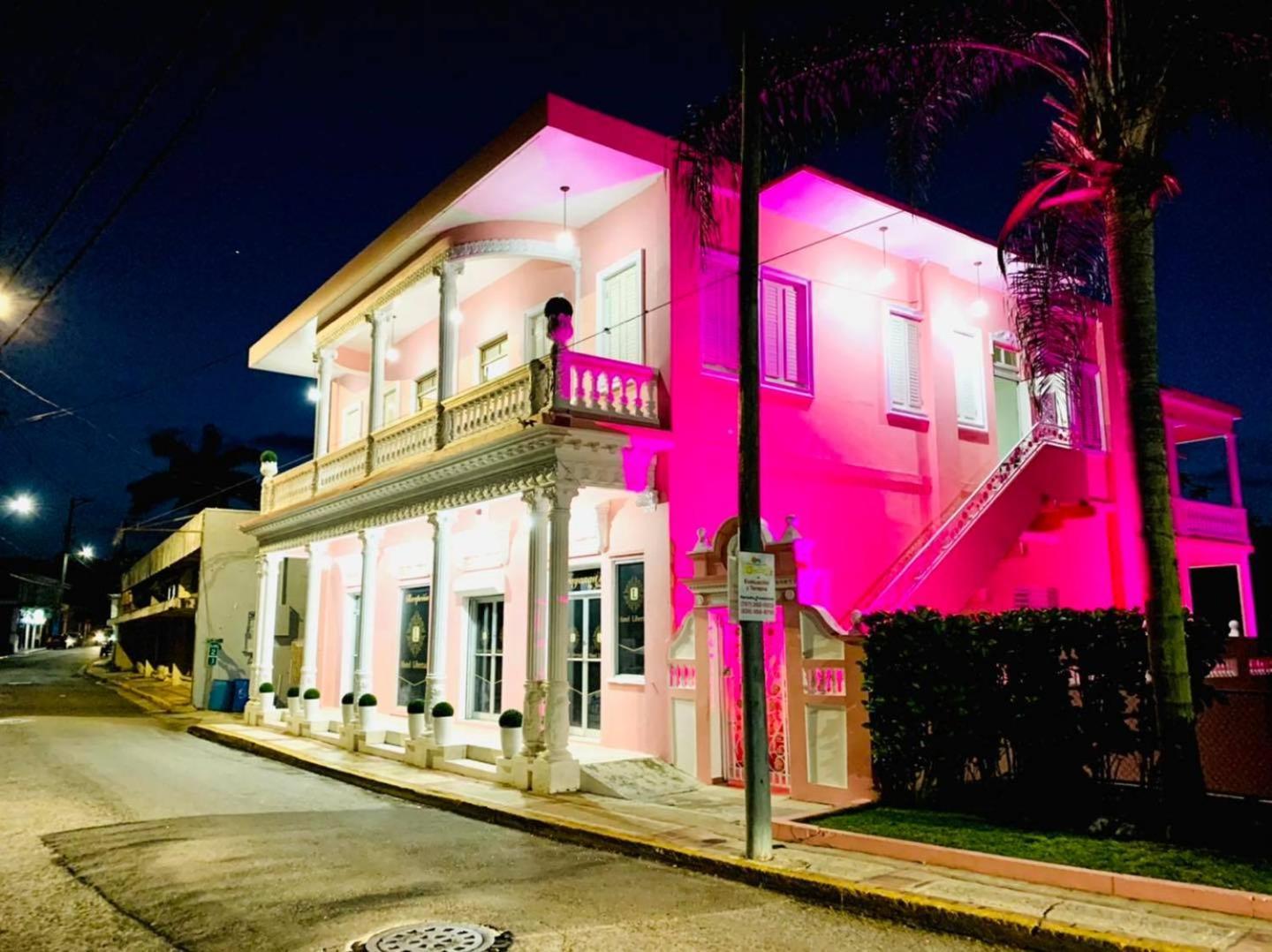 Hotel Libertad Lares Екстериор снимка